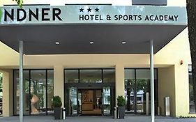 Lindner Hotel Frankfurt Sportpark, Part Of Jdv By Hyatt Frankfurt nad Menem Exterior photo